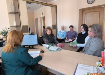 В Кореличском ЗАГСе для управляющих делами сельисполкомов провели учебу по новеллам в законодательстве
