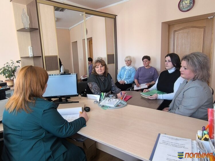 В Кореличском ЗАГСе для управляющих делами сельисполкомов провели учебу по новеллам в законодательстве
