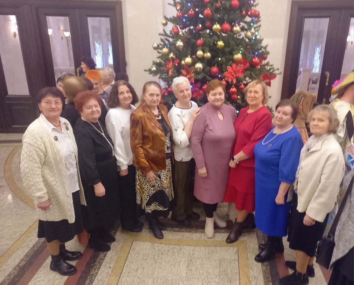 Кореличчане стали зрителями новогоднего праздничного концерта в Большом театре Беларуси