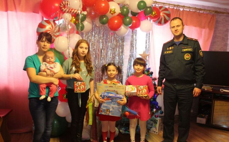 Сотрудники Кореличского РОЧС присоединились к акции «Наши дети»