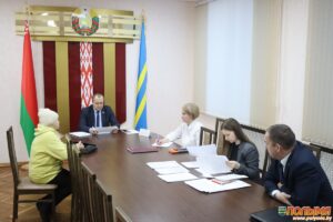 Председатель Кореличского райисполкома Александр Курило провел личный прием граждан