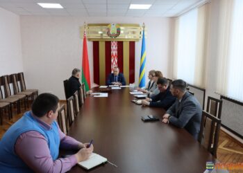 Председатель Кореличского райисполкома Александр Курило провел личный прием граждан