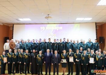 В Кореличах поздравили с профессиональным праздником сотрудников РОЧС