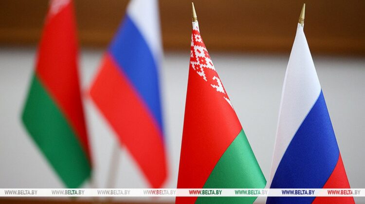 Пресс-служба Президента Беларуси поделилась подробностями состоявшегося накануне разговора с Владимиром Путиным