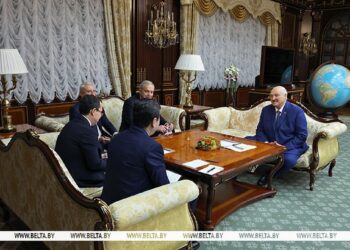 Александр Лукашенко о сотрудничестве с Казахстаном: давайте в этом бешеном мире не потеряем друг друга