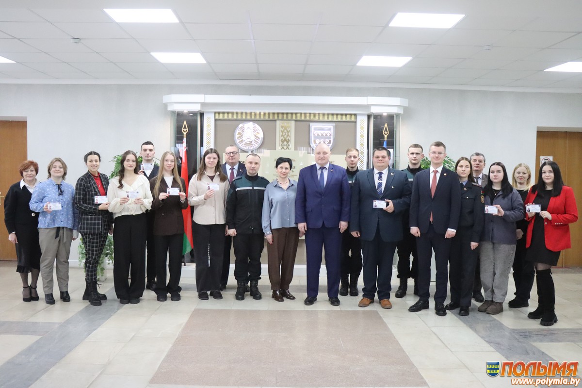 В Кореличах состоялась сессия Молодежного совета при Кореличском районном Совете депутатов