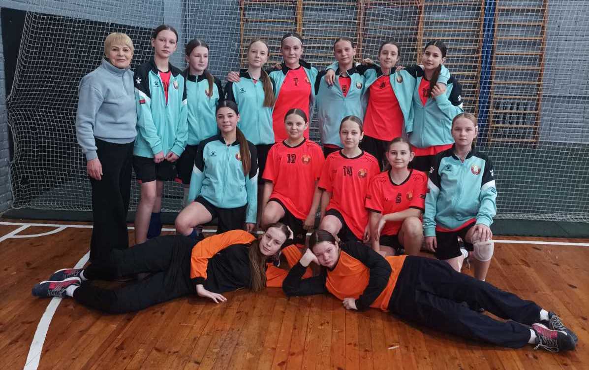 Кореличские гандболистки вышли в 1/8 финала соревнований детско-юношеской гандбольной лиги «Вавёрка Кап»