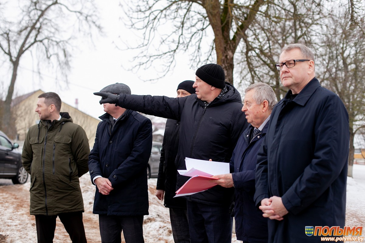Юрий Караев провел в Кореличах заседание штаба по подготовке к областным «Дожинкам»