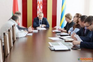 Председатель Кореличского райисполкома Александр Курило провел личный прием граждан