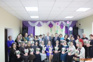 В Кореличах чествуют женщин: торжественный прием прошел накануне 8 Марта