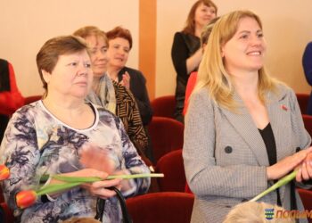 Любимым, нежным, прекрасным: праздничный концерт собрал кореличчанок