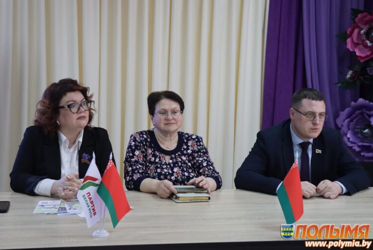 В Кореличах состоялось заседание Кореличского районного отделения Белорусской партии «Белая Русь»