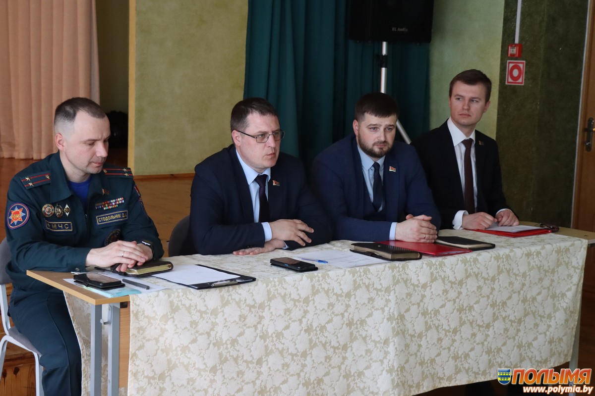 У Карэлічах падвялі вынікі работы камісіі ў сферы рэгулявання этнаканфесійных адносін