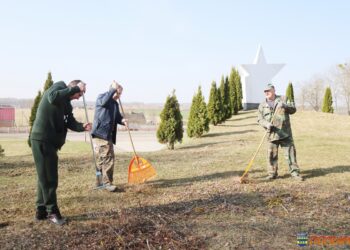 Весна – время обновления. На Кореличчине продолжаются субботники