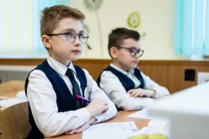 Первый раз – в первый класс. Когда начнут принимать заявления в школы?