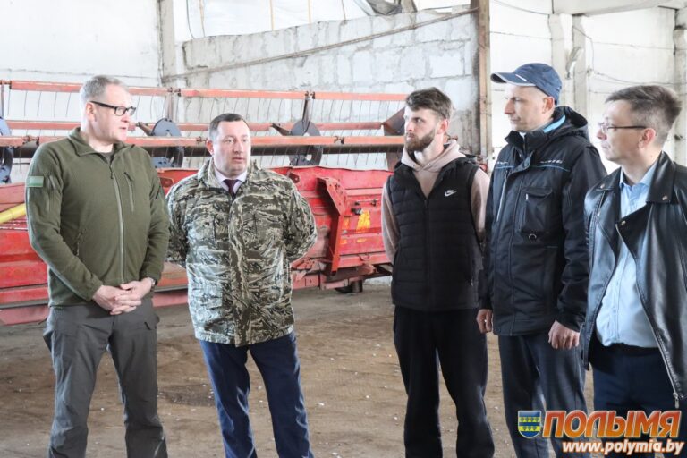 Помощник Президента Республики Беларусь – инспектор по Гродненской области Константин Бурак изучил состояние дел на птицефабрике «Красноармейская»