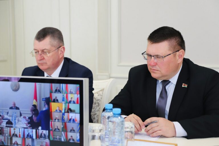 Член Совета Республики Павел Ошурик принял участие в заседании Гродненского областного исполнительного комитета