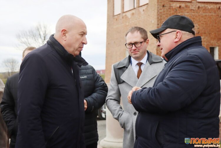 Юрий Караев: «В 2026 году приведем в порядок Кореличи, в 2027-м — Мир»