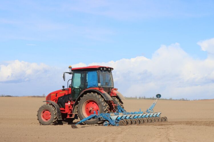 В ГП «Луки-Агро» на посевной трудятся потомственные хлеборобы