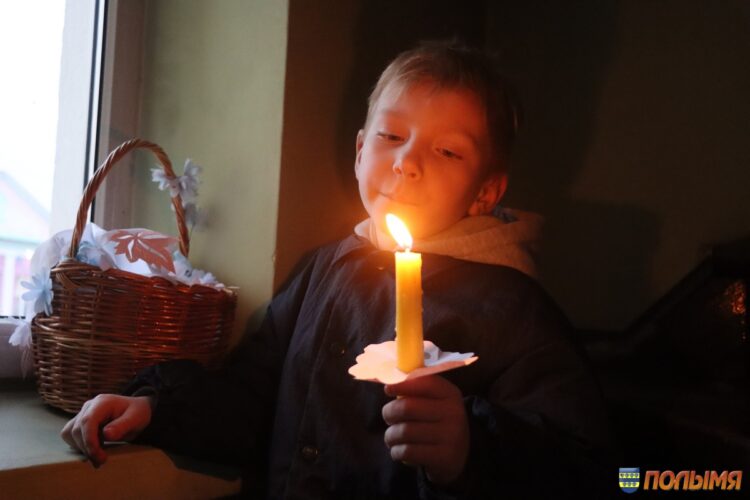 Пасхальная Вигилия собрала верующих-католиков в костеле Богоматери Неустанной Помощи в Кореличах