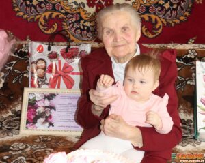 100-летняя жительница Кореличского района Мария Воронко делится секретами долголетия