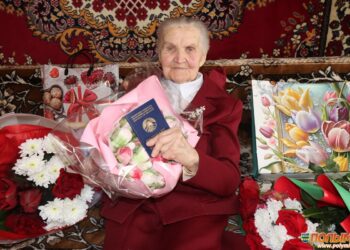Руководство Кореличского района поздравило со 100-летним юбилеем Марию Захаровну Воронко