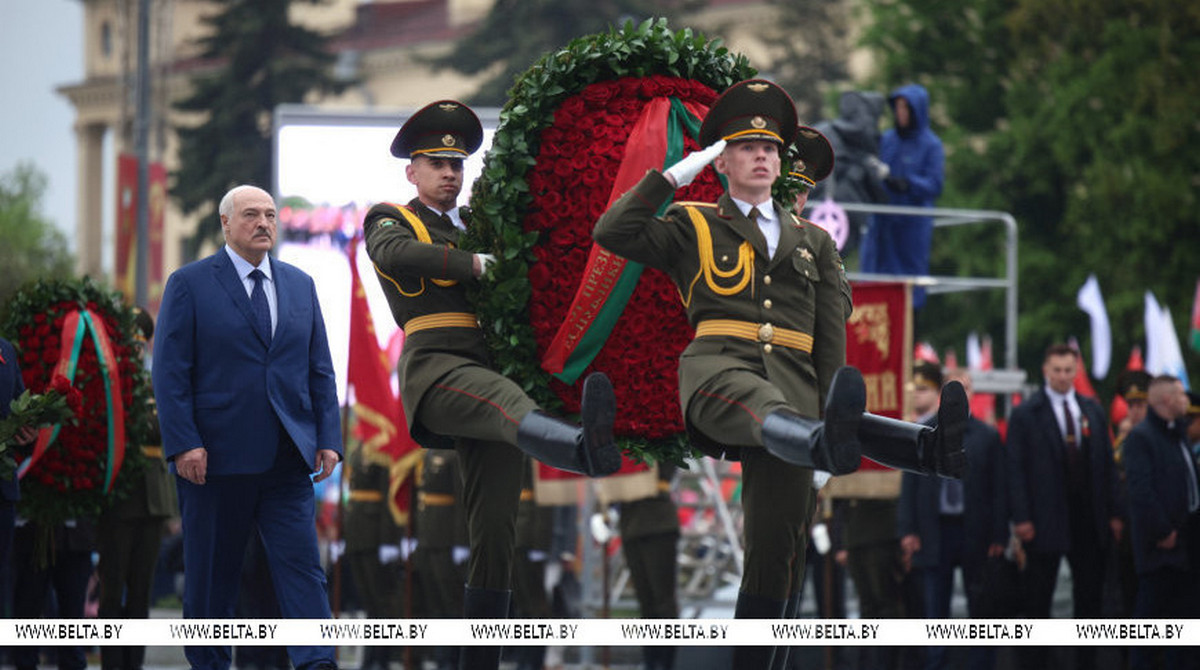 День Победы в двух столицах, награды героям нашего времени и бюджетные «коврижки». Итоги недели Президента