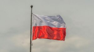 В Польше призвали прекратить финансирование Украины на фоне коррупционных скандалов