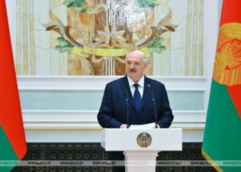 Александр Лукашенко в преддверии священного праздника Дня Победы вручил государственные награды