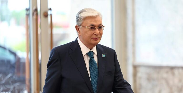 Александр Лукашенко поздравил Президента Казахстана Касым-Жомарта Токаева с днем рождения