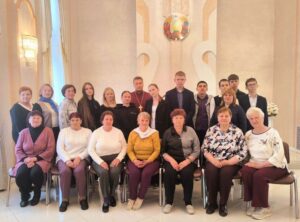 Ко Дню семьи в Кореличском ЗАГСе состоялся диалог поколений