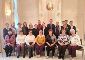 Ко Дню семьи в Кореличском ЗАГСе состоялся диалог поколений