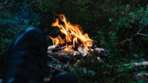 В Кореличском РОЧС напомнили, как безопасно развести костер