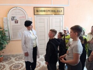 Воспитанники оздоровительного лагеря «Островок детства» посетили отделение реабилитации