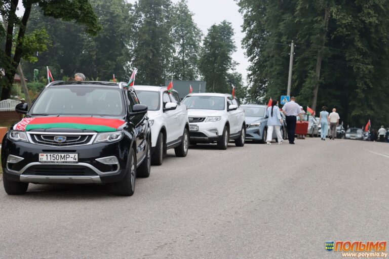 В канун Дня Независимости в Кореличском районе состоялся патриотический автопробег по местам боевой славы