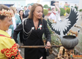 На праздничных гуляниях в Кореличах удивляли местной кухней, куклами ручной работы и интерактивом
