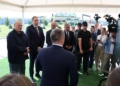 Александр Лукашенко посещает хозяйство, где разводят красную породу коров