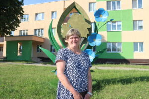 Аператар ААТ «Карэлічы-Лён» Аксана Лугаўская: «Будзе мір, будзем жыць у любові і згодзе — і Беларусь будзе квітнець»