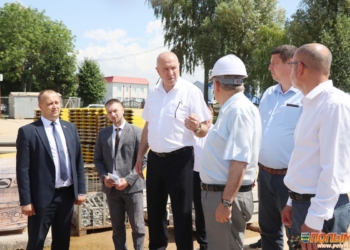 Председатель Гродненского облисполкома Юрий Караев провел в Кореличах заседание штаба по подготовке к областным «Дожинкам»