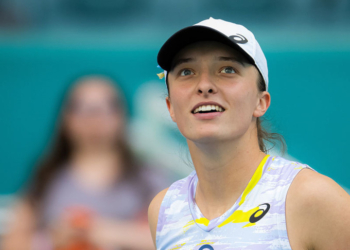Свентек выиграла турнир WTA-1000 в Торонто
