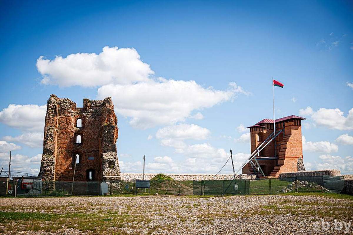 Новогрудский замок: планы реконструкции и развитие туризма