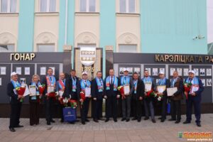 На областных «Дожинках» в Кореличах наградили лучших аграриев Гродненщины. В их числе и кореличчане