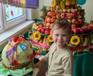 В детском саду №2 г.п.Кореличи организована выставка поделок к областному фестивалю «Дожинки»
