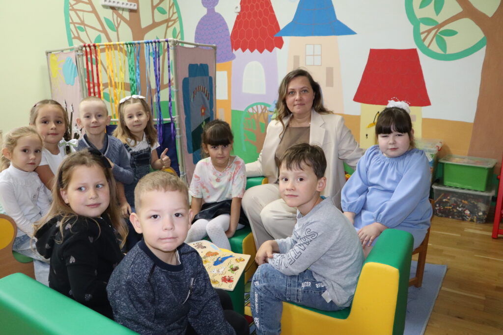 Заведующий детским садом г.п. Мир Наталья Куприенко: «Улыбки детей — лучшая награда для педагога»