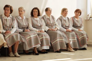 З нагоды Дня пажылых людзей у Карэліцкім РЦКіНТ праведзены фальклорны танцавальны вечар у рамках 16-й дэкады «Залаты ўзрост»