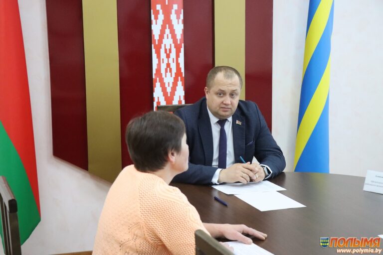 В Кореличском райисполкоме состоялся прием граждан